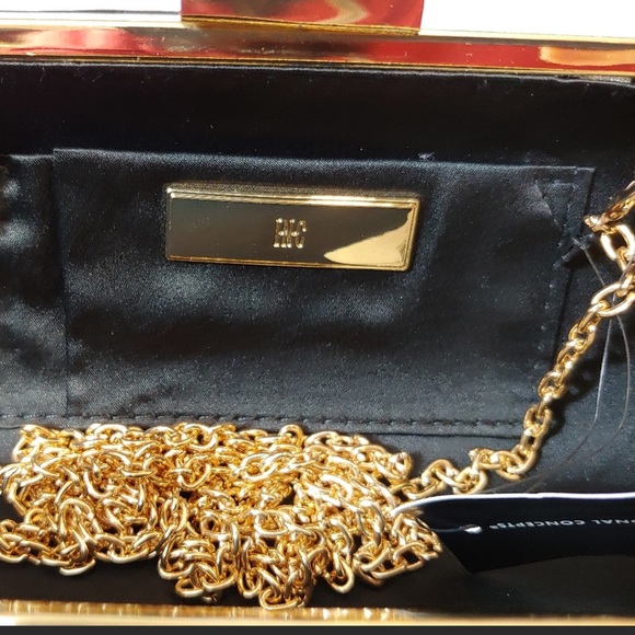 NWT INC INTERNATIONAL CONCEPTS CLUTCH/SHOULDER BAG - Picture 2 of 5